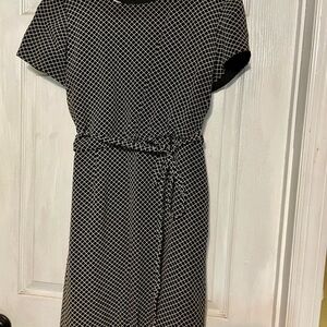 Talbots knee length size 10 Black and Tan dress